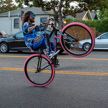 Black sparkle se 2024 bike