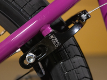 SUNDAY PRIMER PARK 20.5 - GLOSS BERRY