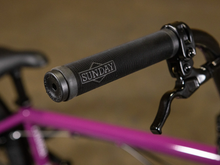 SUNDAY PRIMER PARK 20.5 - GLOSS BERRY