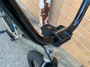 HARO DOWNTOWN 26" GLOSS GRANITE GREY