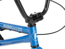 RADIO DICE 18" - METALLIC CYAN