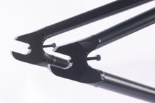 CULT BIGGIE FRAME - 21" - MAX VU - MAGNESIUM BLACK