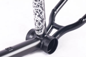 CULT WALSH FRAME 21.25" BLACK