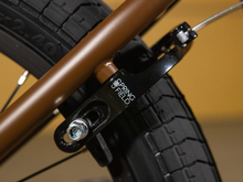 SUNDAY PRIMER - 21" - MATT DARK BROWN