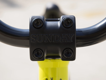 SUNDAY PRIMER 18" BRIGHT YELLOW