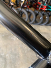 KINK CLOUD FRAME 20.5" BLACK *BLEMISHED