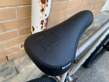 HARO DOWNTOWN 24" GLOSS GRANITE GREY