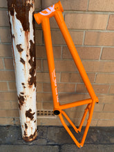 FEDERAL CODE FRAME - 21.25" MATT ORANGE